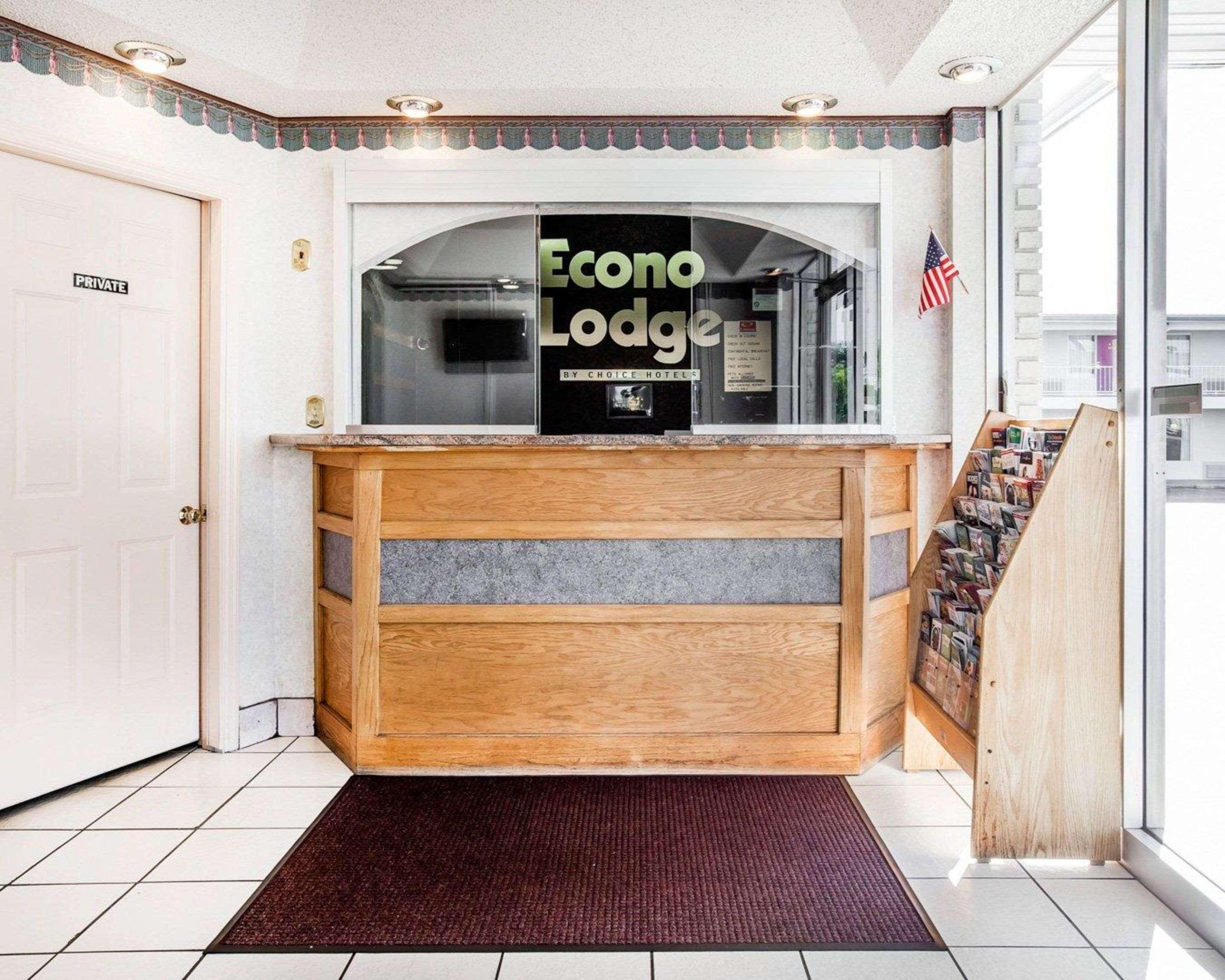 Econo Lodge McDonough Exterior foto