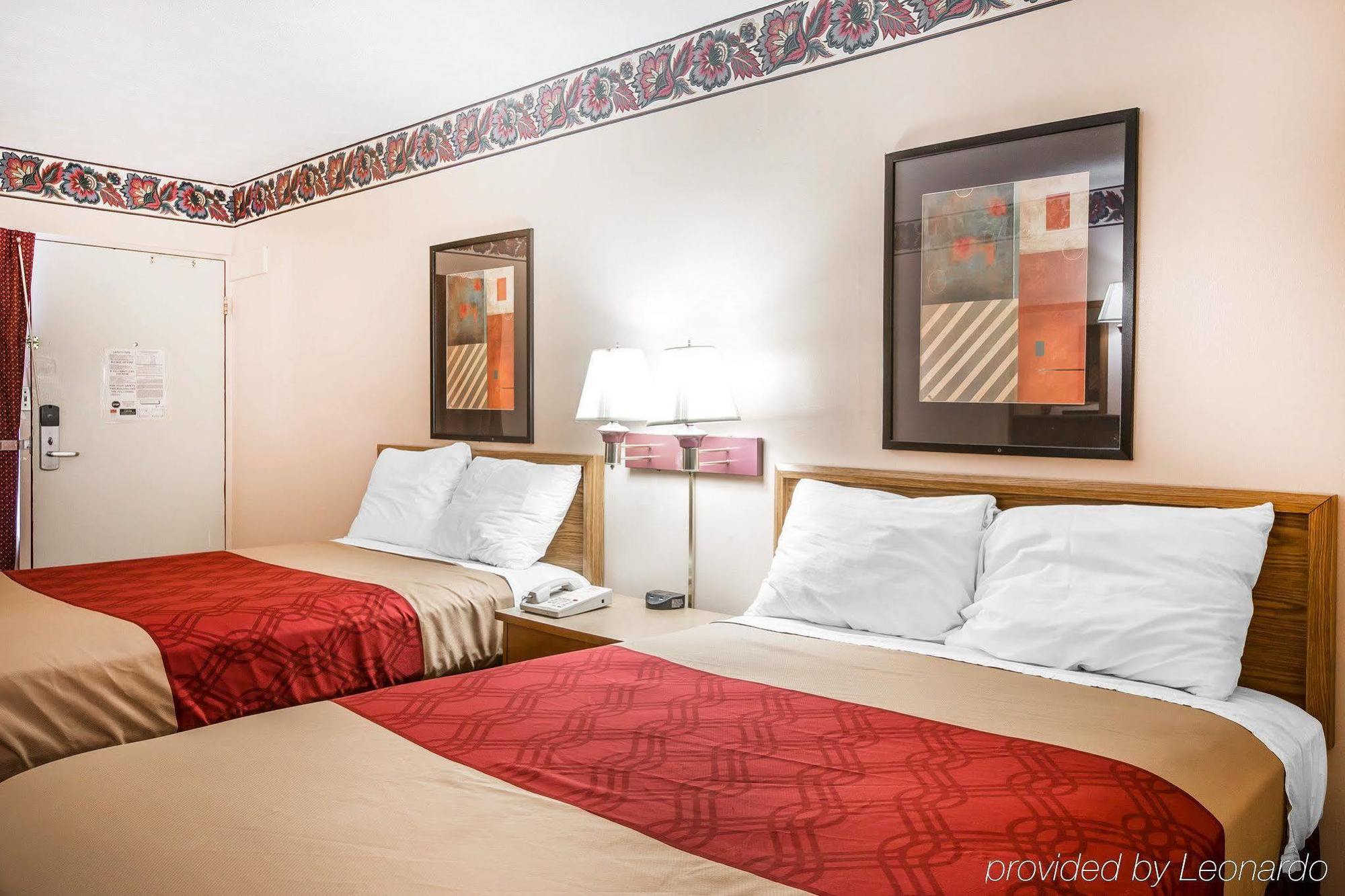 Econo Lodge McDonough Exterior foto